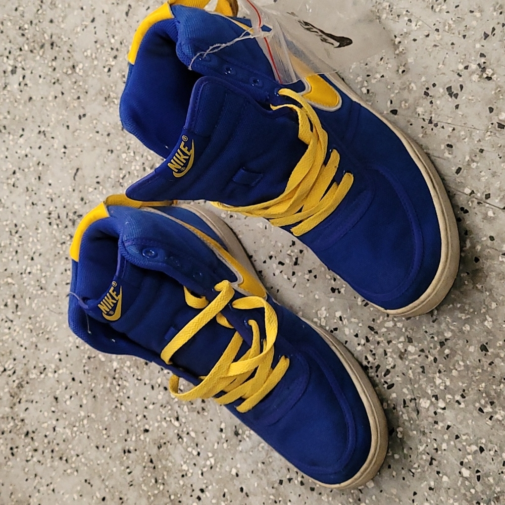 Nike shoes